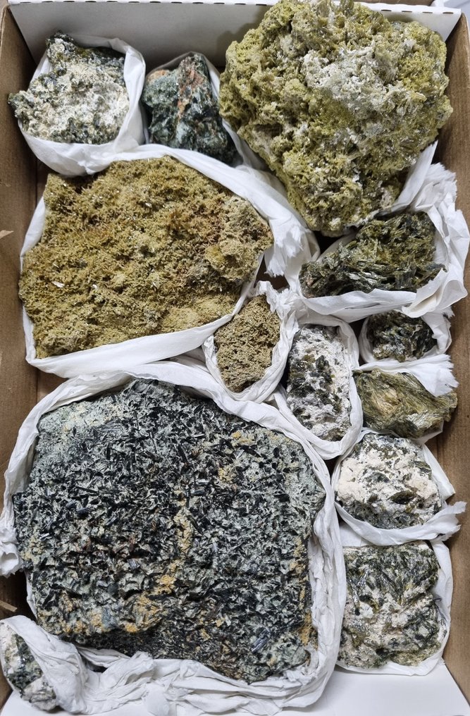 Big Lot HQ Επιφωσάτες Συστάδες 15,5 - 4 εκ. Σύμπλεγμα κρυστάλλων- 4 kg #1.0