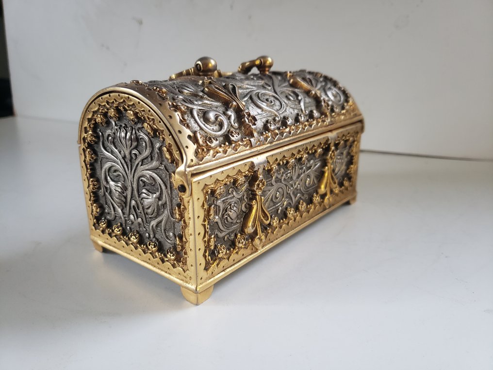 Erhard & Söhne - Box - Gilt bronze - Jugendstil #1.0