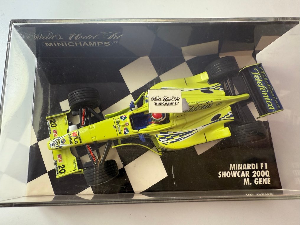 Minichamps 1:43 - Voiture miniature - Minardi F1 Showcar 2000 M. Gene - De une collection privée, exposé dans une vitrine fermée. • Modèle en parfait état, aucune pièce #2.1