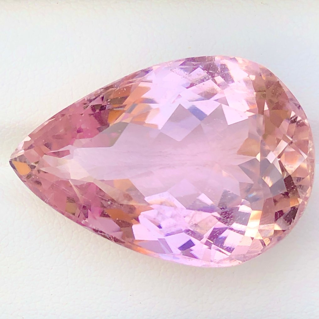 Fără preț de rezervă - 1 pcs Roz Spodumene - 48.97 ct - IGI (Institutul gemologic internațional) #2.1