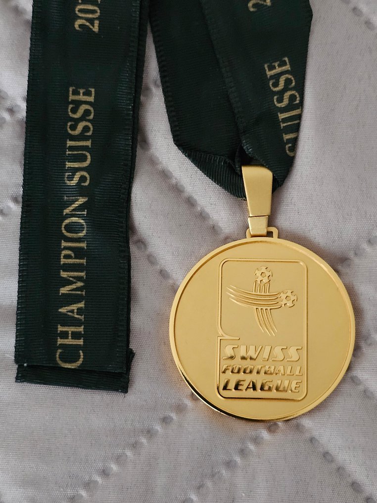 FC Basel - 瑞士足球联赛 - 2012 - 体育奖牌 #2.1