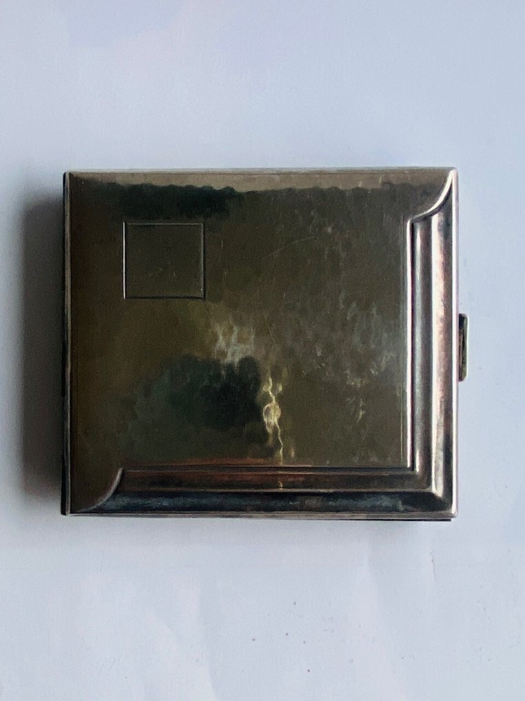 Unknown - Unknown - No reserve price - Tobacco box (3) - Bakelite, Metal, Silverplated #3.2