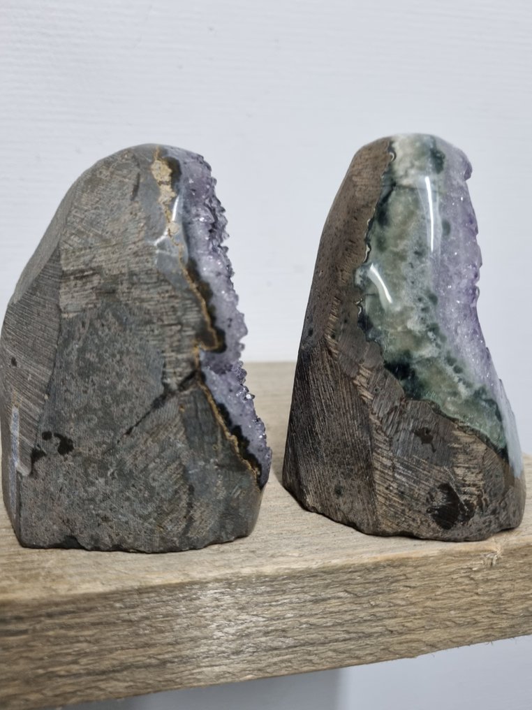 HQ Amethyst 镶边抛光，尺寸为9.3厘米至8.8厘米- 1104 g - (2) #4.3