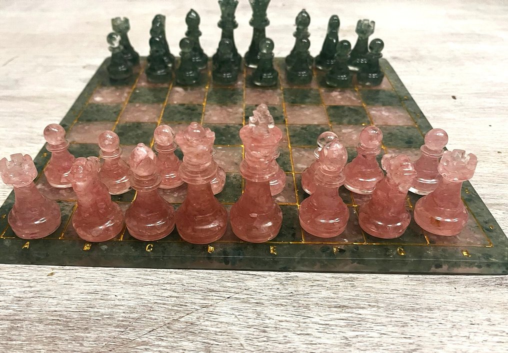 Sakk-készlet - Rózsakvarc és zöld aventurin gyantába csomagolva #4.3