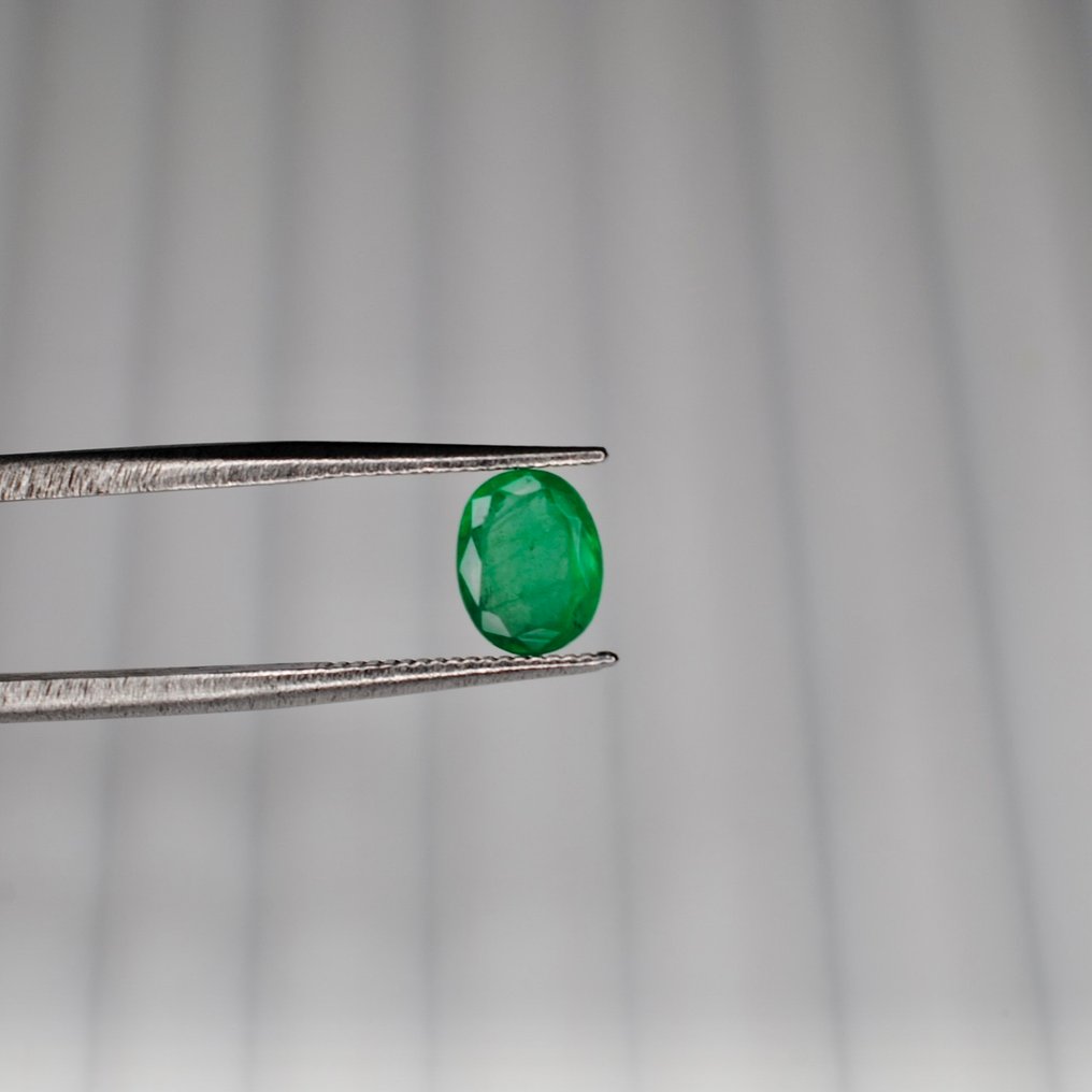 Nincs minimálár Zöld Smaragd - 0.88 ct - Nemzetközi Gemmológiai Intézet (IGI) #1.0