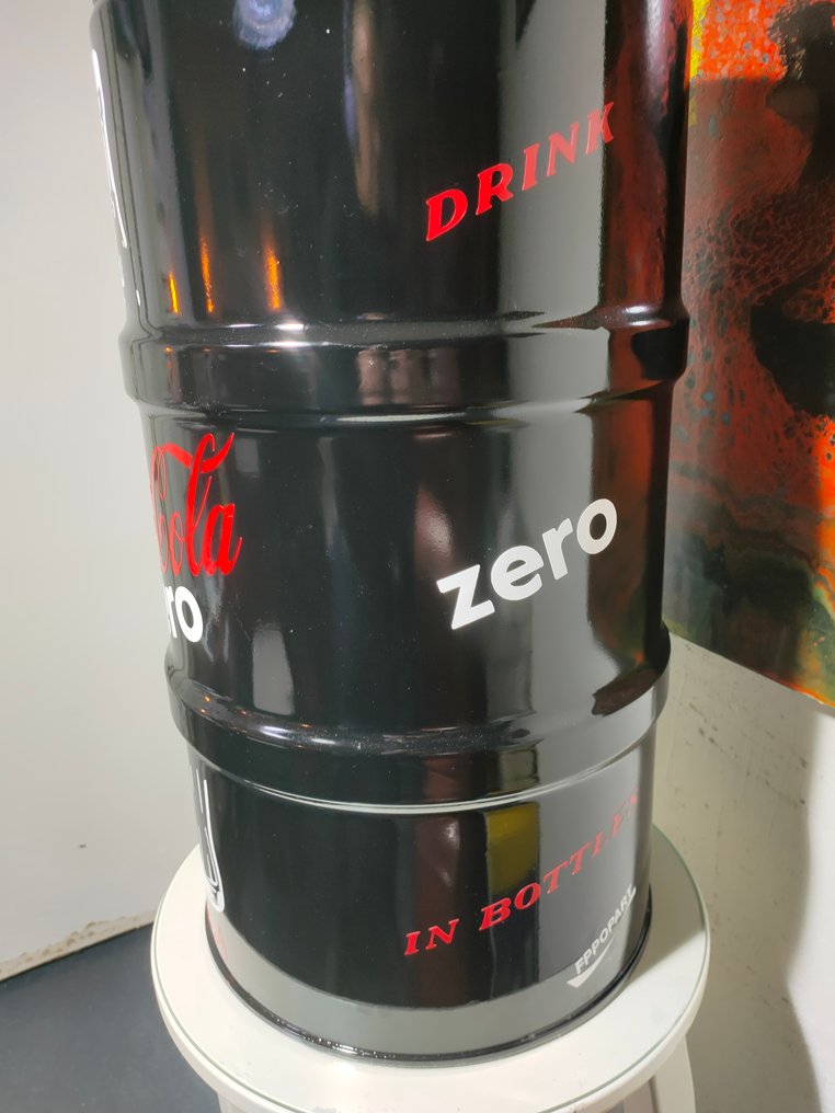 fp pop art - Coca cola Black Classic Bidon (65cm) Coca cola luxury Limited Édition 1/1 2025 #2.1