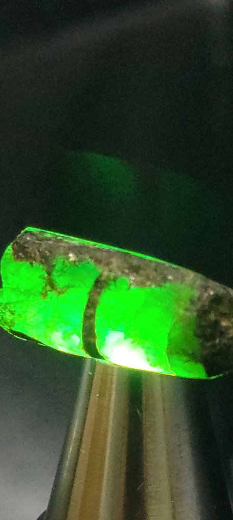 Emerald Rough- 45 g - (1) #1.0