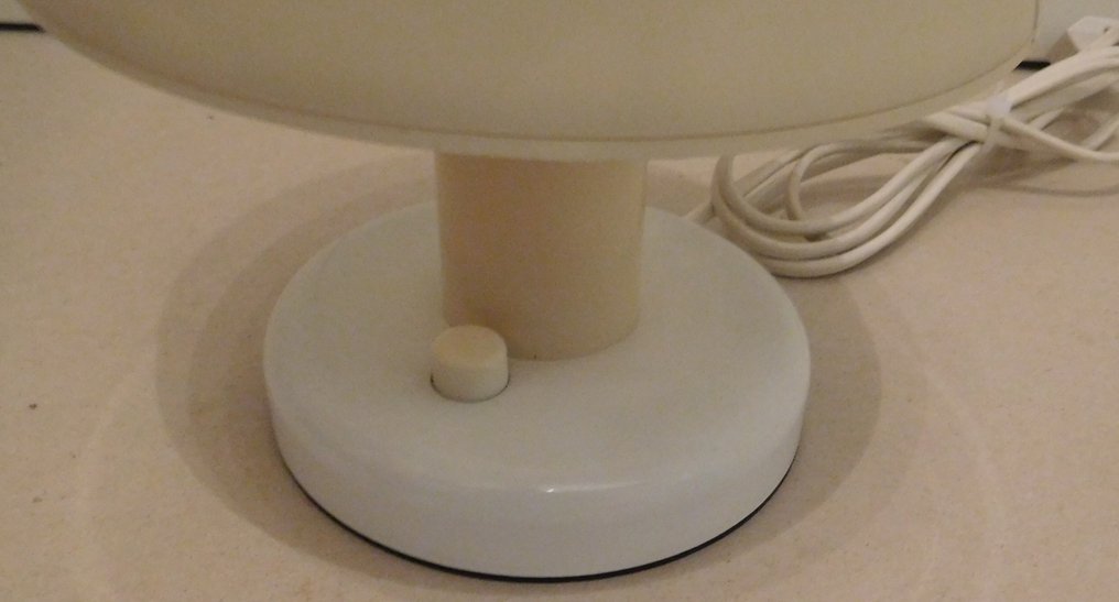 Mushroom Space Age - Harvey Guzzini - Table lamp (2) - Plastic #3.2