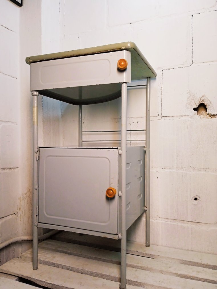 Ντουλαπάκι φαρμάκων - Βιτρίνα Βιομηχανικού Στυλ - Χάλυβας #1.0