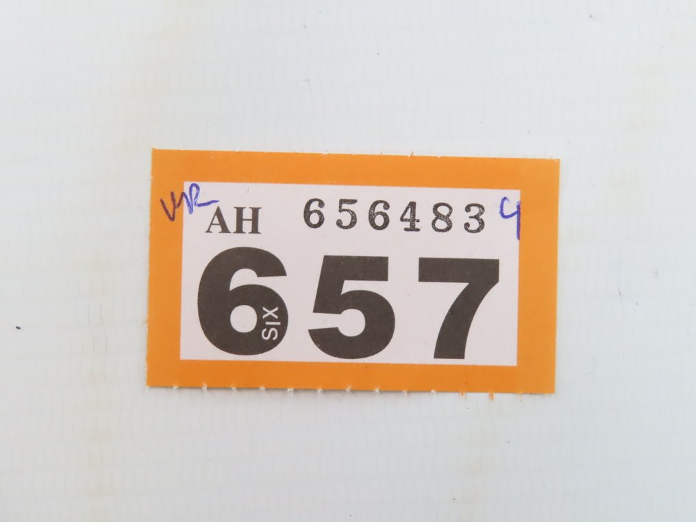 LGB G - 31330 - Model train passenger carriage (1) - Two-axle passenger carriage third class - RhB #2.1