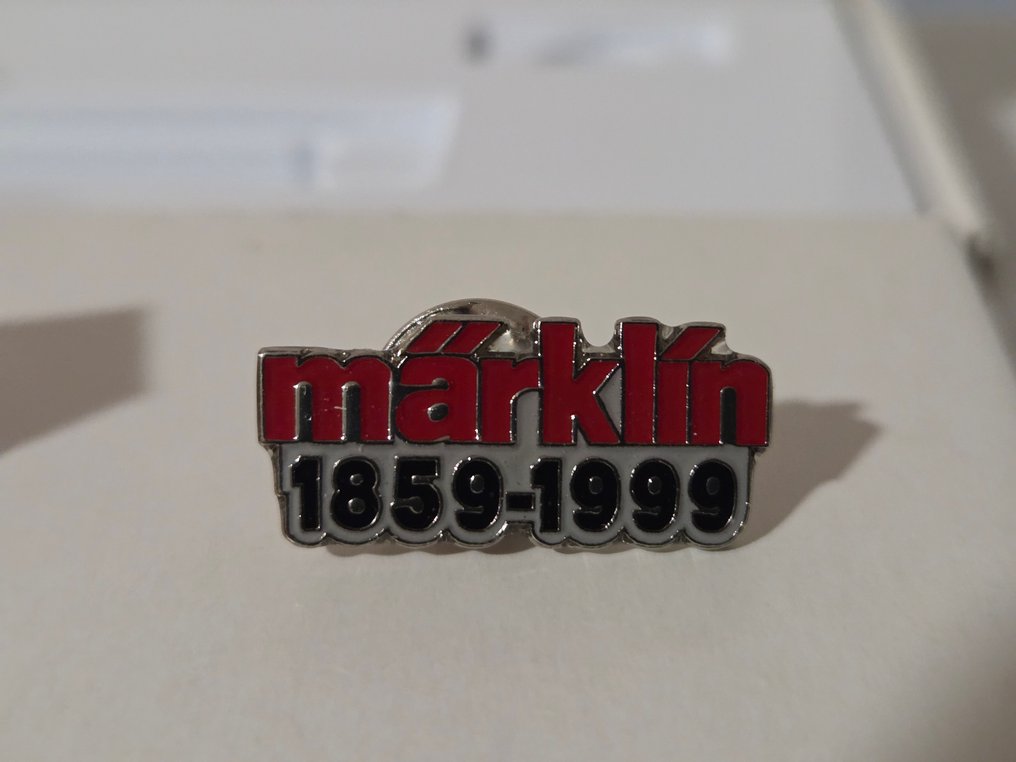 Märklin Z - Set de trenes (4) - Ediciones especiales de aniversario y Navidad de Märklin, varias vagones con caja y soporte, un CD. - DB #4.3