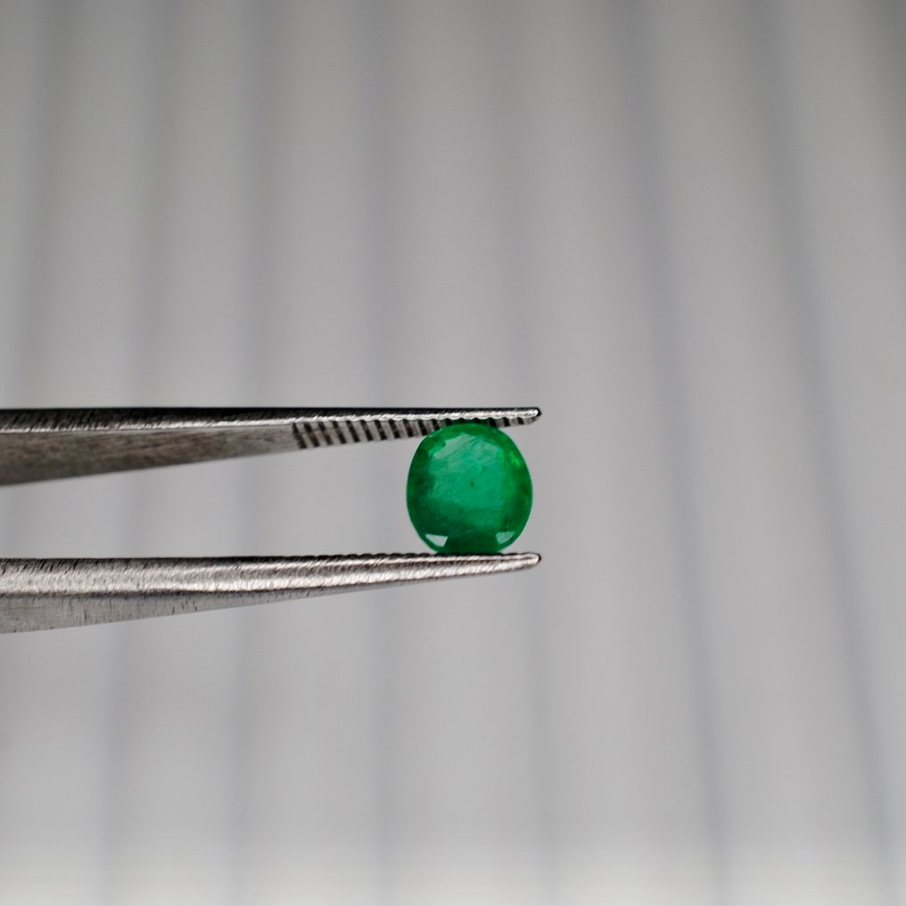 Nincs minimálár Zöld Smaragd - 0.88 ct - Nemzetközi Gemmológiai Intézet (IGI) #4.3