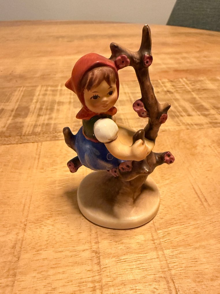 Goebel - Estatueta miniatura - Hummel Figure 141, Apple Tree Girl - TMK5 - Porcelana #1.0