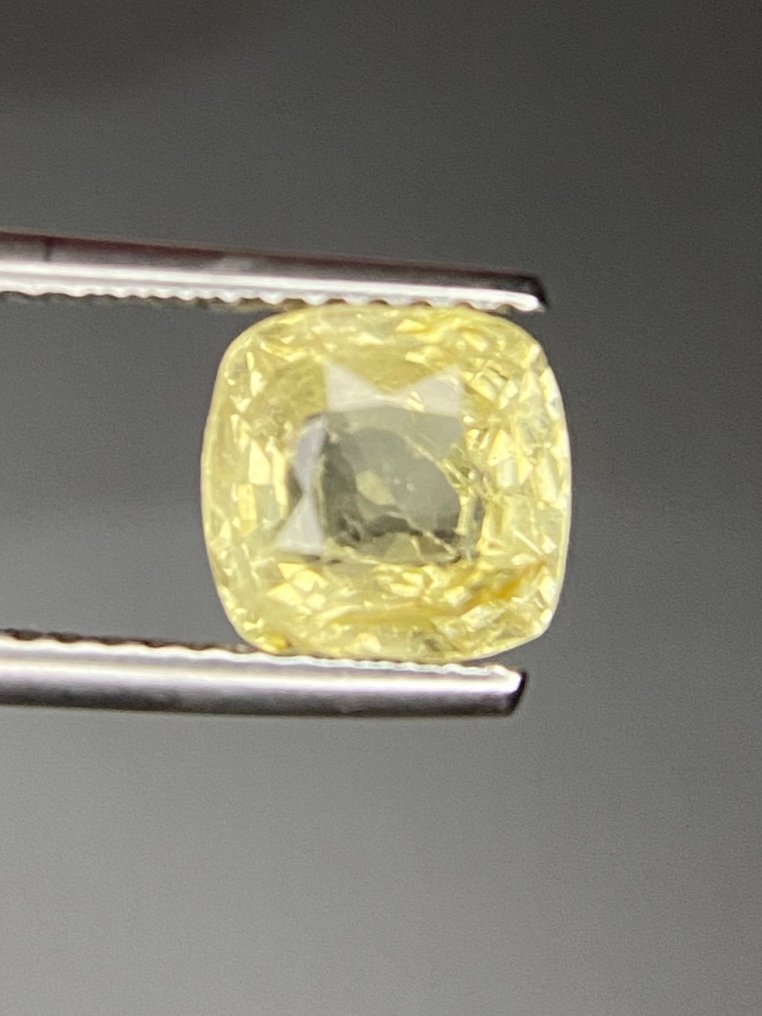 Fără preț de rezervă - 1 pcs Galben Safir - 2.33 ct - Asociația internațională de pietre prețioase colorate (ICA GemLab) #1.0