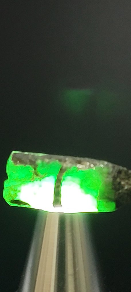 Emerald Rough- 45 g - (1) #1.0