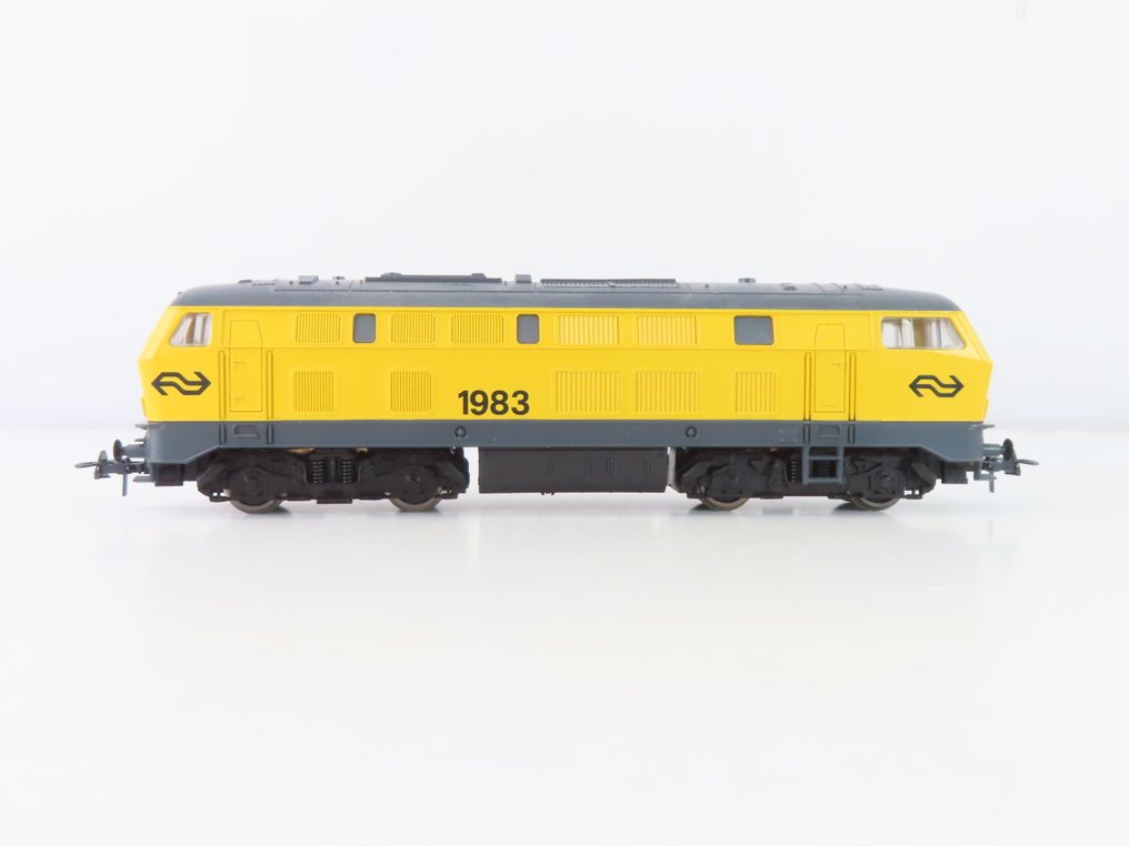 Roco H0 - 63494 - Dieselhydraulische locomotief (1) - Serie 1900 (BR 215) - NS #1.0