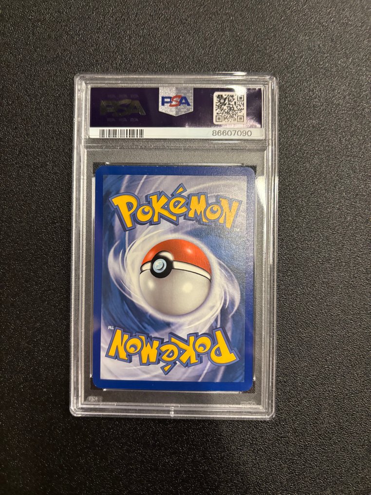 Pokémon Graded card - Azumarill #19 Stamped Reverse holo - PSA 8 - EX - EX Delta Species #3.2