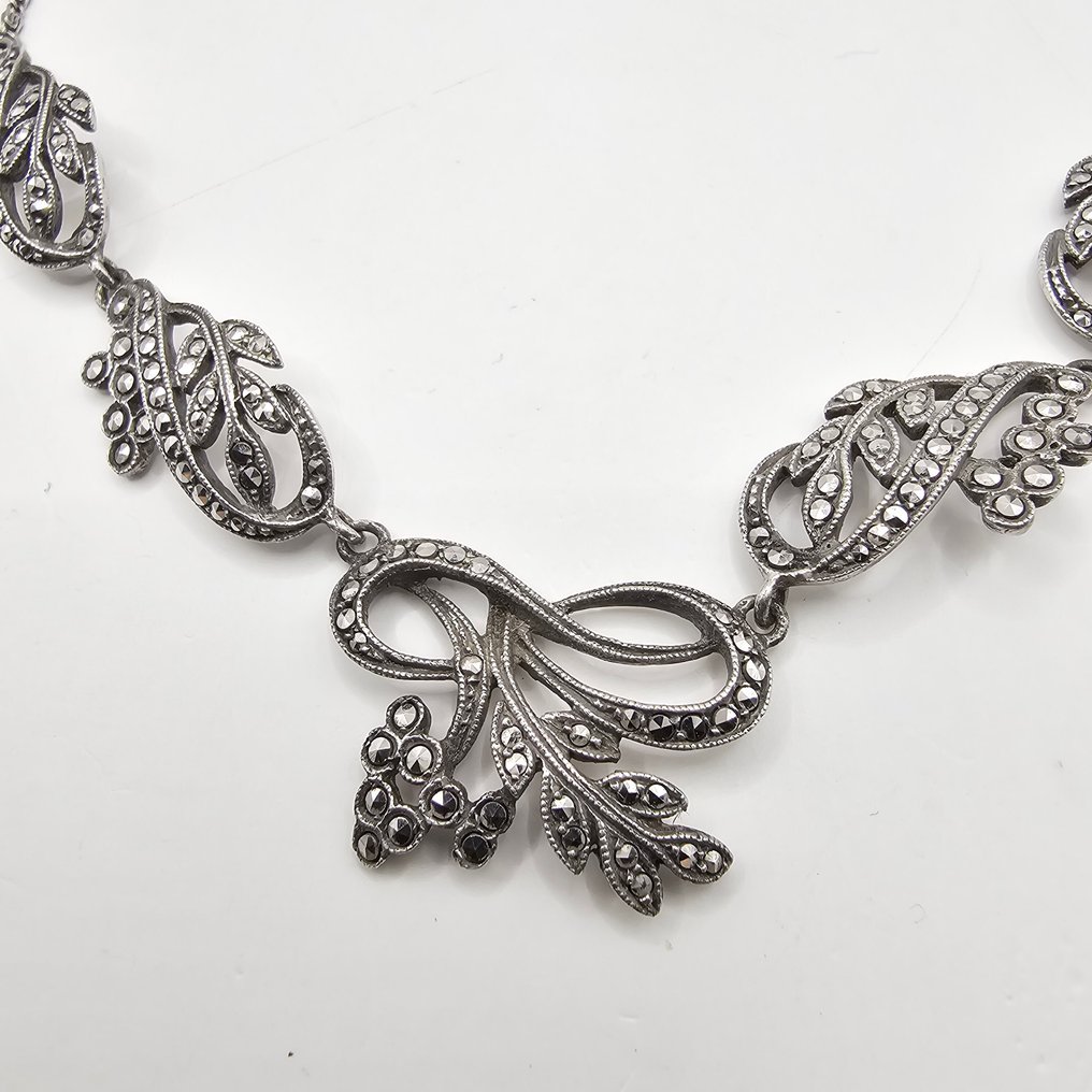 Argento, Argento sterling 925 e marcasite - Pezzo antico degli anni '20 - Collana con ciondolo - Floreale geometrico Art Deco #1.0