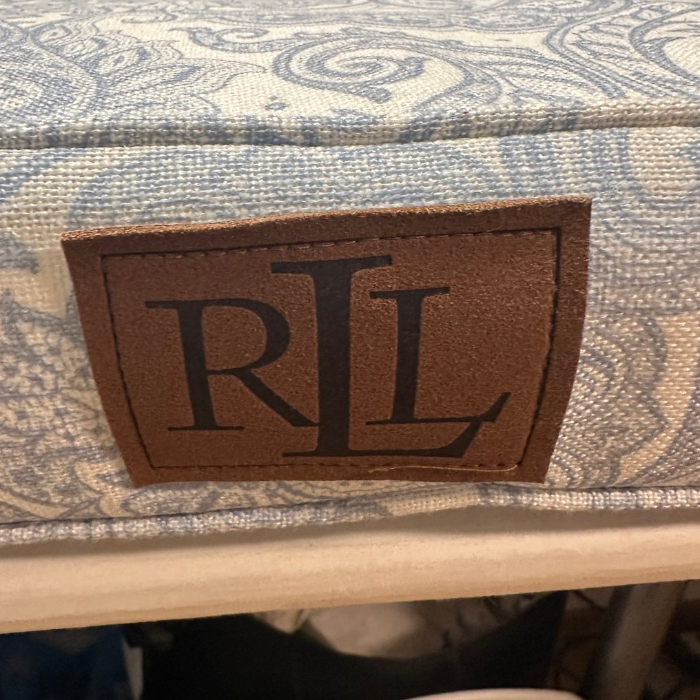 Lauren Ralph Lauren - Deluxe Pet Bed - Pet accessory #1.0