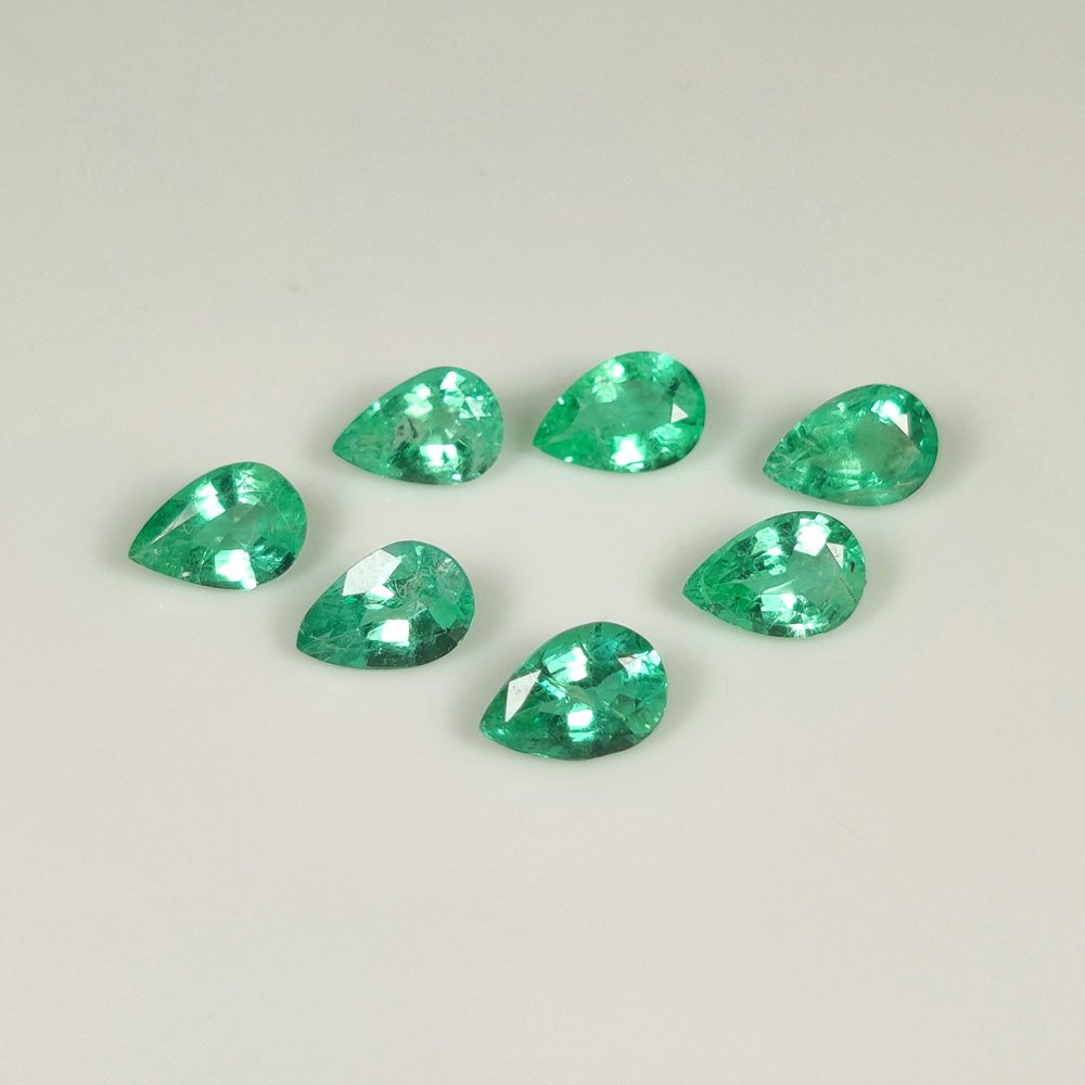 7 pcs  Grün Smaragd  - 2.58 ct - International Colored Gemstone Association (ICA GemLab) #1.0