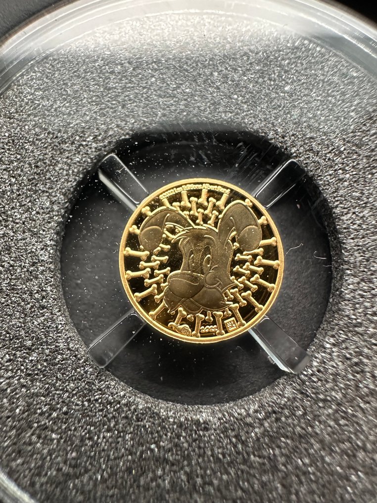 França. 5 Euro 2022 "Asterix" Proof  (Sem preço de reserva) #1.0