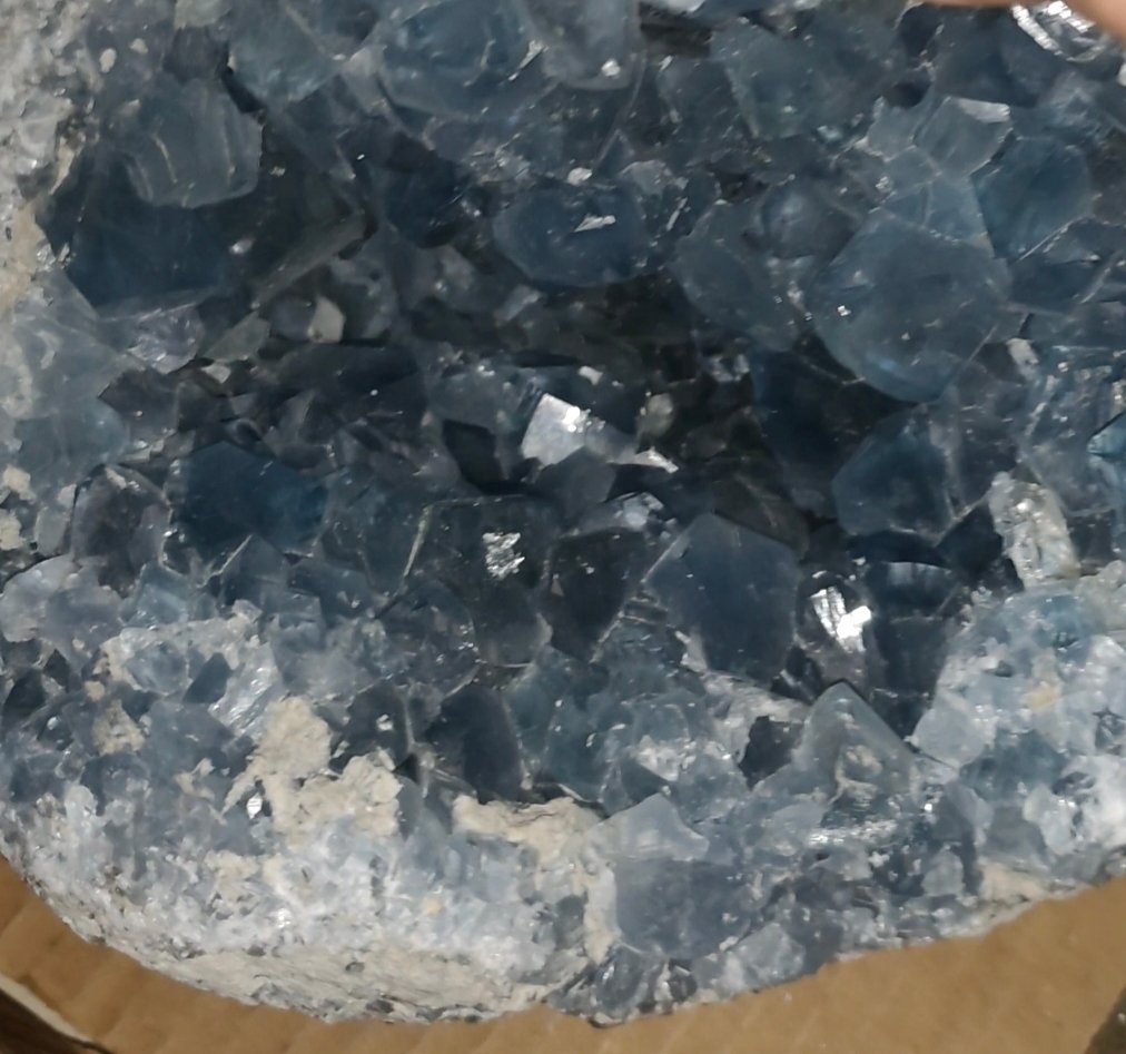 Celestin Geodă - Înălțime: 22 cm - Lățime: 17 cm- 6.1 kg #4.3