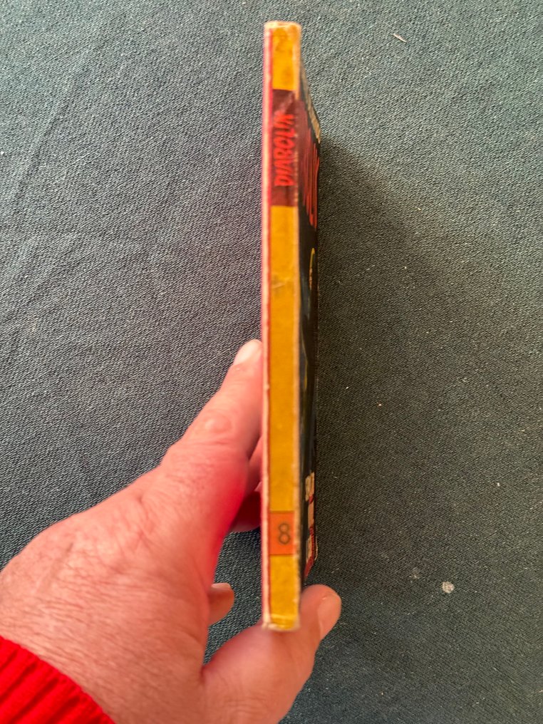 Diabolik 8 - diffusione Ingoglia - 1 Comic - First edition - 1963 #2.1