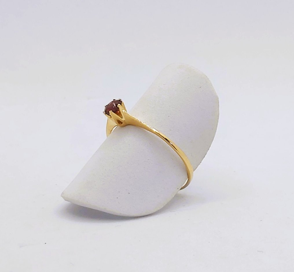 Ingen reservasjonspris - Ring - 19,2 karat Gull - 0.20ct. tw. Garnet #1.0