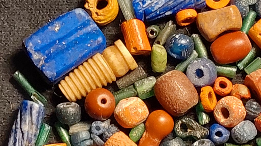 Oud Egyptisch tot Romeins Glas Meer dan 100 oude kralen  (Zonder minimumprijs) #1.0