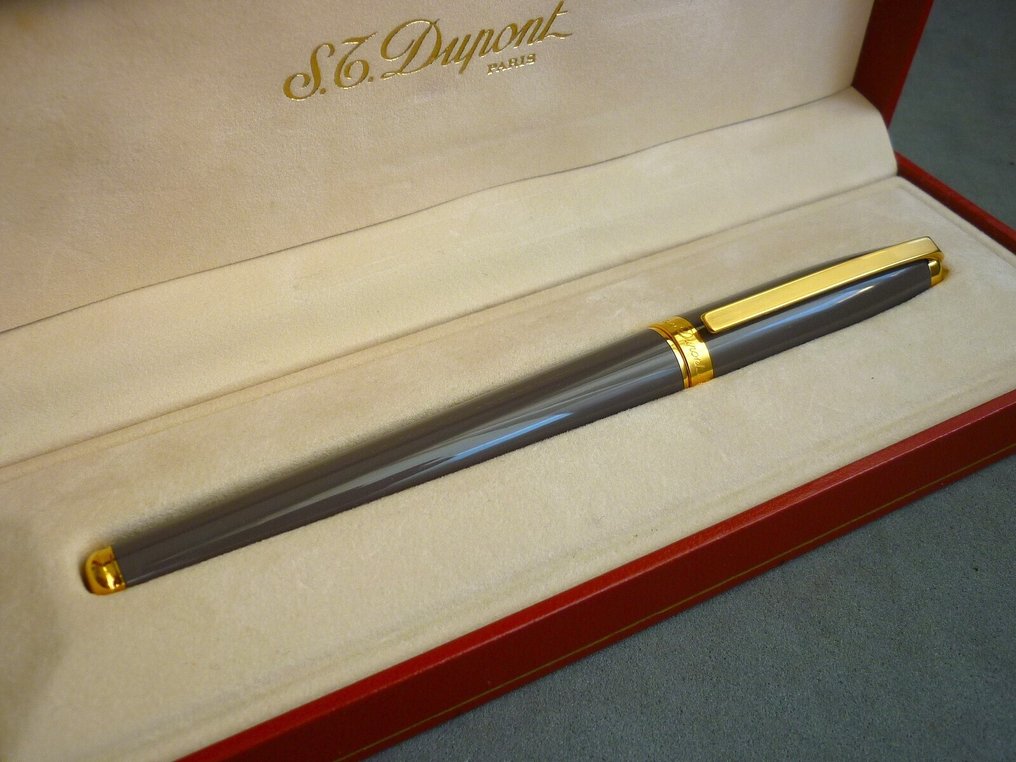 S.T. Dupont - Superb Fidelio Gold Nibbed Fountain pen - Ingen reservasjonspris - Fyllepenn #3.2