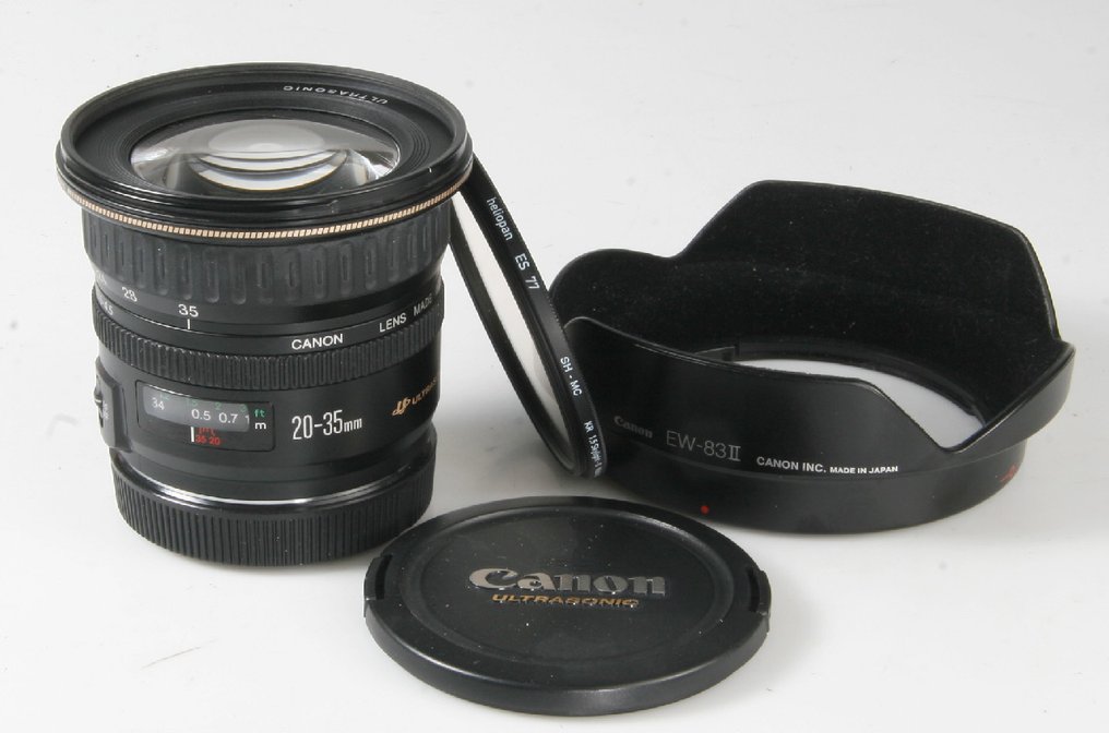 Canon EF 20-35 mm 1:3.5-4.5  USM - Analogue camera #1.0