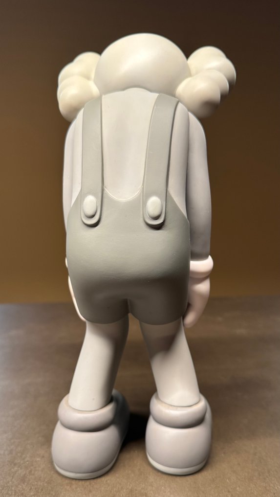 Kaws (1974) - Small Lie #2.1