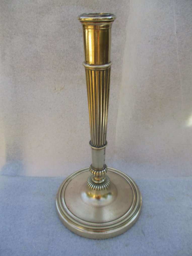 小烛烛台 - 一对吊灯，Directoire时期，约1800年的青铜制品。 #2.1