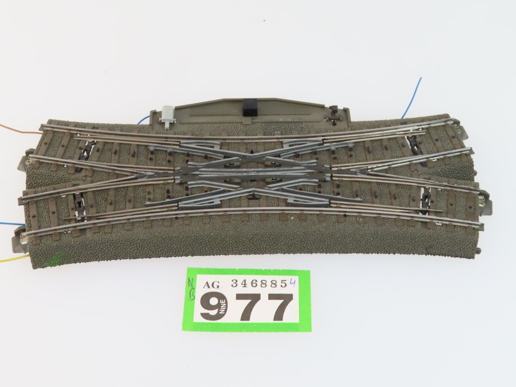 Märklin H0轨 - 24620 - 模型火车车轨 (1) - Engels十字交叉轨道,配备电动驱动、数字解码器和照明,C-rail #1.0