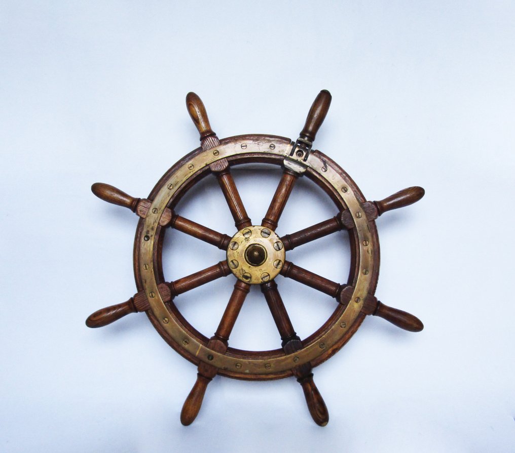Ναυτικά αντικείμενα - Παλαιό τιμόνι πλοίου από τη ναυτιλία, 1940-1960 - ΕΣΣΔ - Ξύλο, Χαλκός, Χάλυβας #1.0
