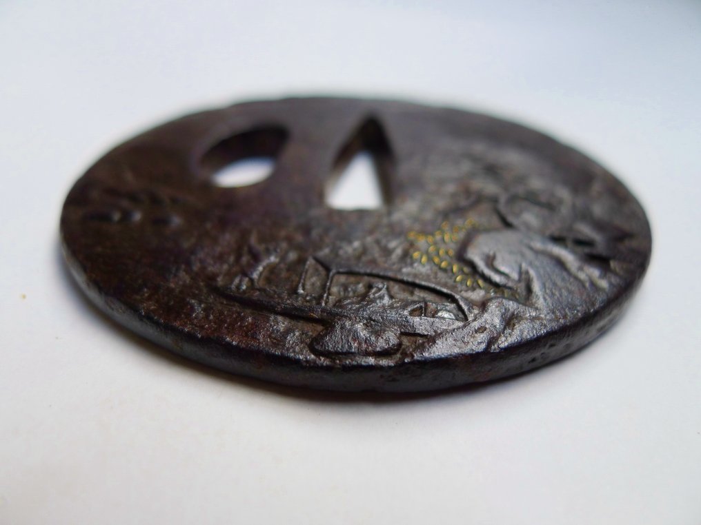 Motif de tsuba représentant une belle montagne, une embarcation et un paysage naturel - Japon - Période Edo (1600–1868) #3.2