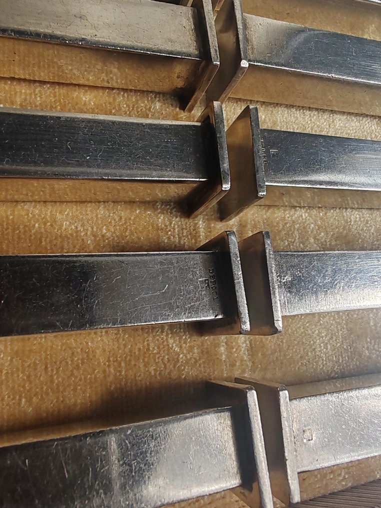 Poggiacoltello (12) - metallo argento #4.3