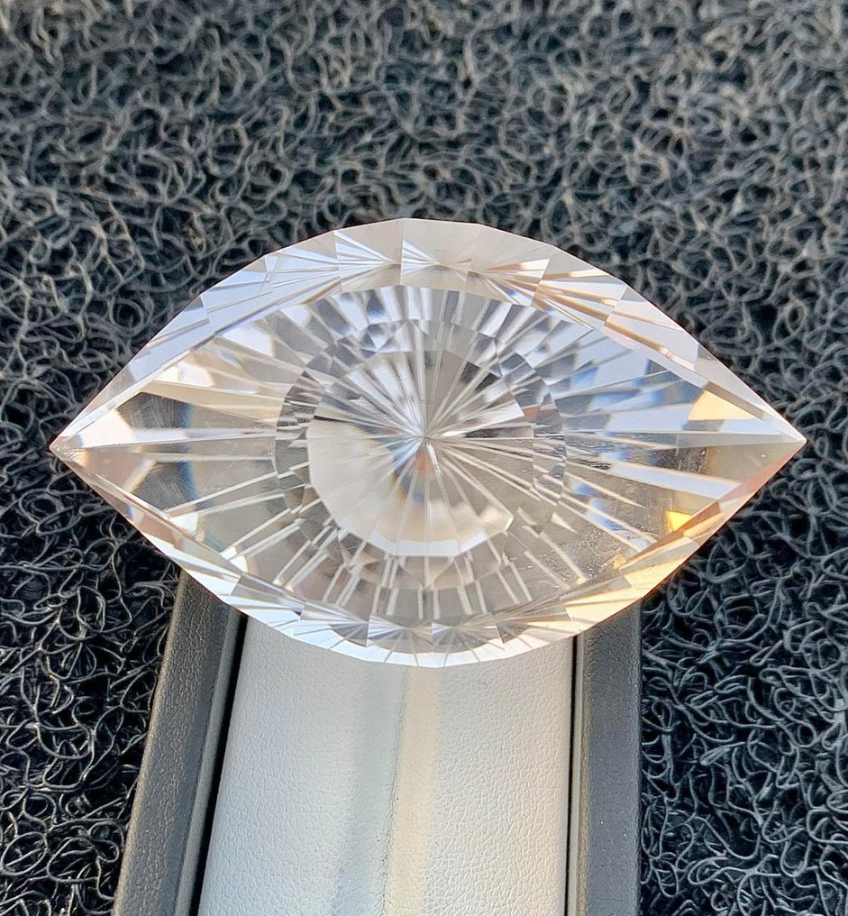 沒有保留價 石英  - 578.72 ct - 國際有色寶石協會 (ICA GemLab) - 眼睛切割石英 #2.1