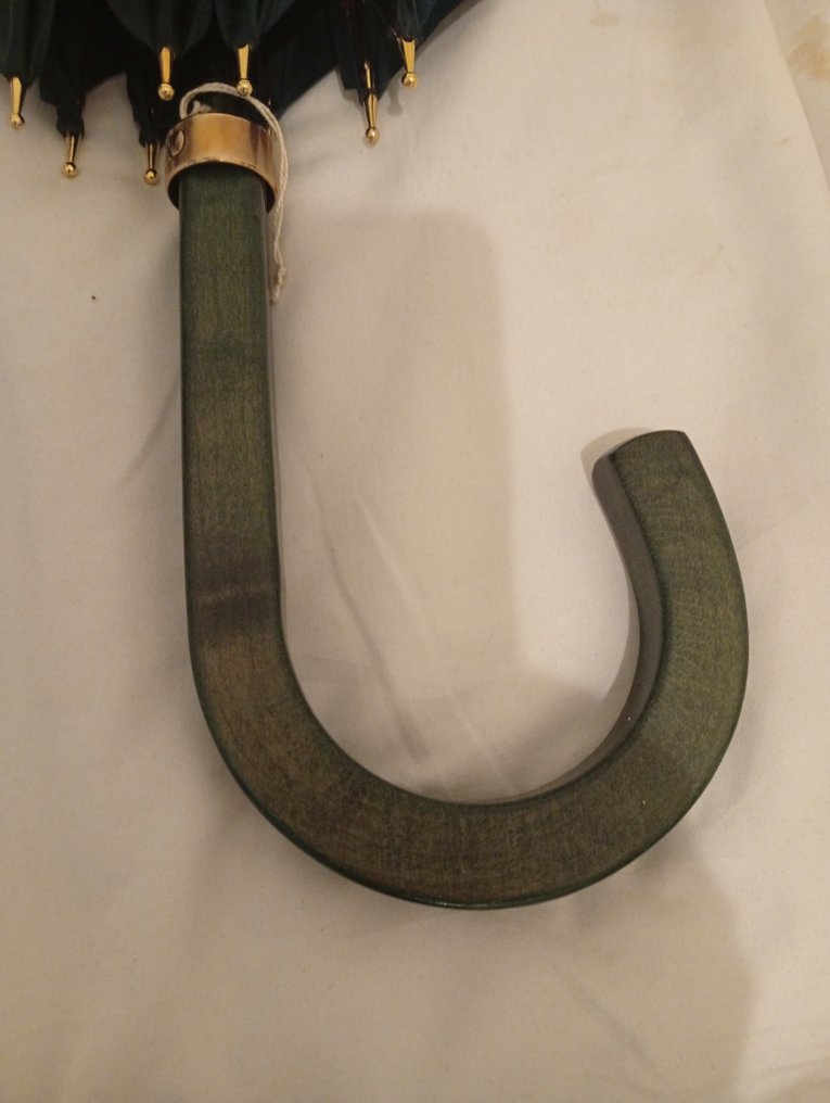 Valentino - Umbrella #3.2