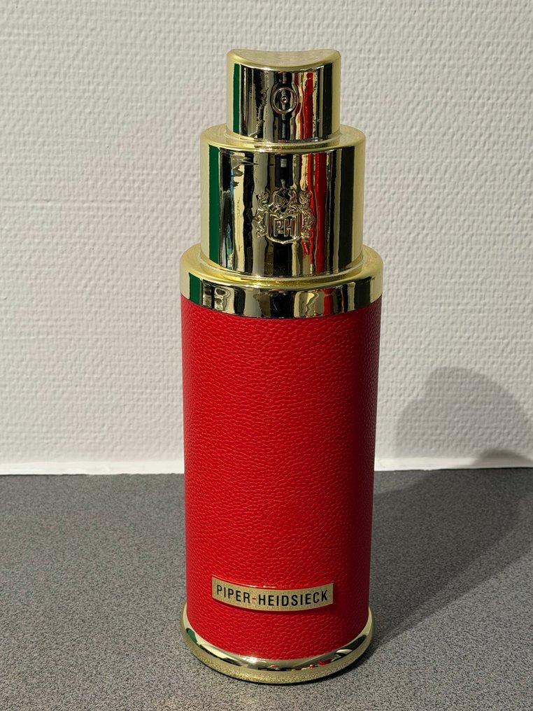 Piper Heidsieck - Secchiello per champagne (2) -  Parfumfles - design di secchiello / cooler in acrilico per Champagne francese Piper Heidsieck di - Pelle, Plastica - Edizione limitata #3.2