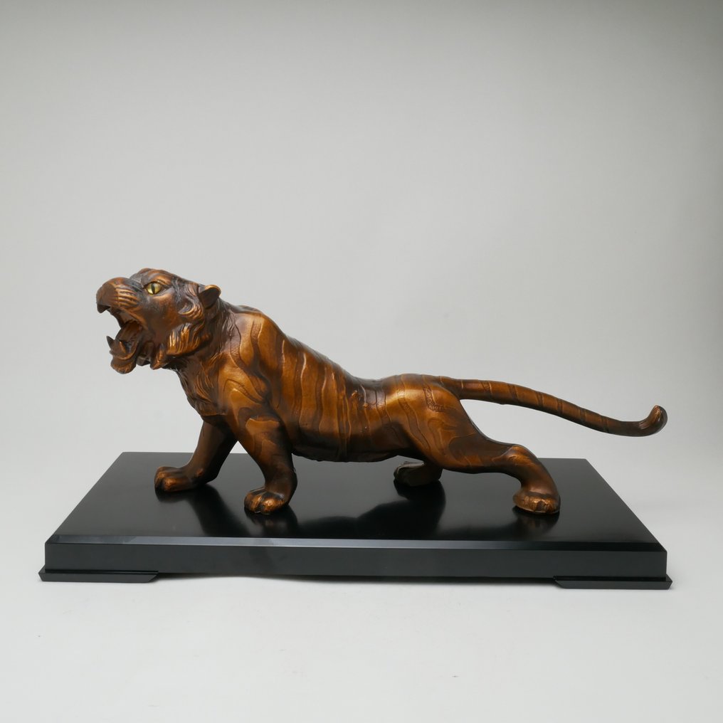 Legering - Hiroshi Murata 村田宏 - Okimono Tigre - Shōwa periode (1926-1989) (Zonder minimumprijs) #1.0