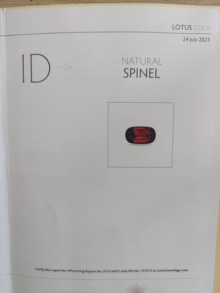 Nincs minimálár - 1 pcs  Piros Spinell  - 2.68 ct - Lotus Gemology #4.3