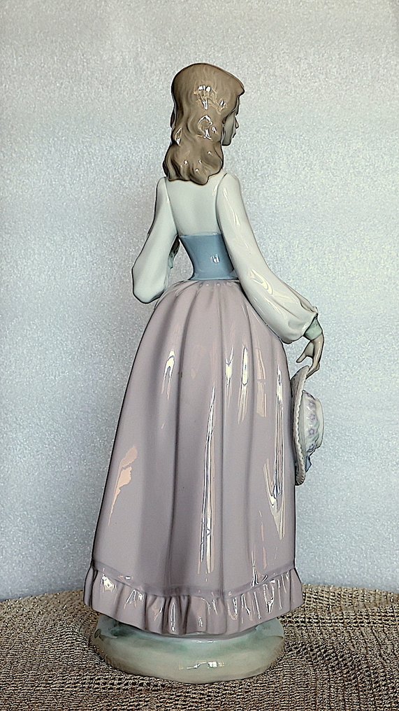Lladró, 5005 - Άγαλμα, "Eloise" - 37 cm - Πορσελάνη #4.3