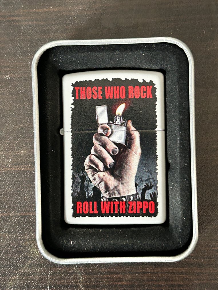 Zippo - N18-Rock Roll white mat Zippo - Zonder minimumprijs - Aansteker - Staal #1.0