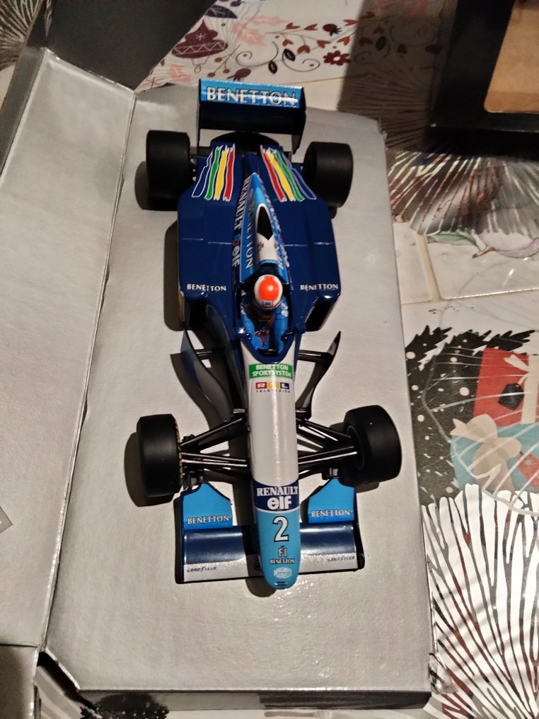 Grand Prix.    Paul Model  Art 1:18 - 模型賽車 - Benetton Renault F1 - 赛车 #3.2