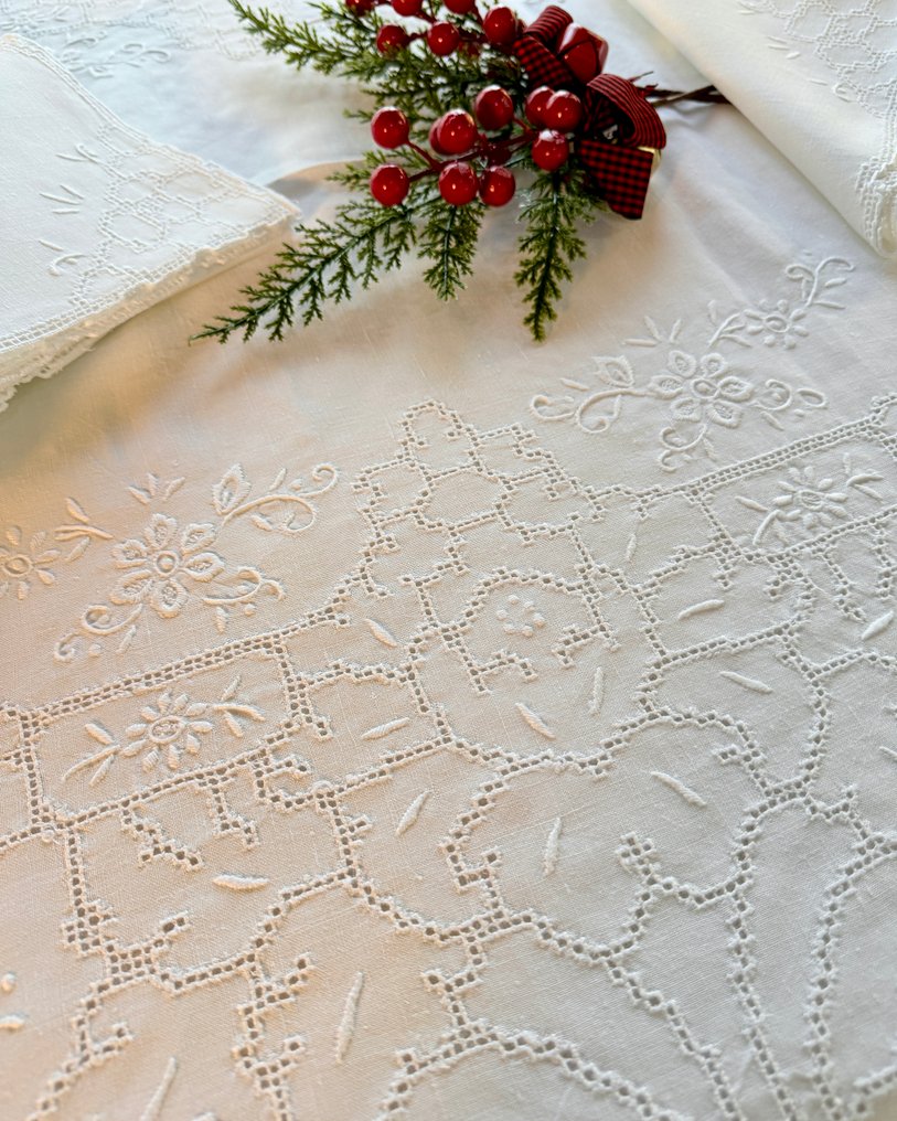 Tablecloth (13) - 252 cm - 175 cm - Linen tablecloth, delicate #3.2