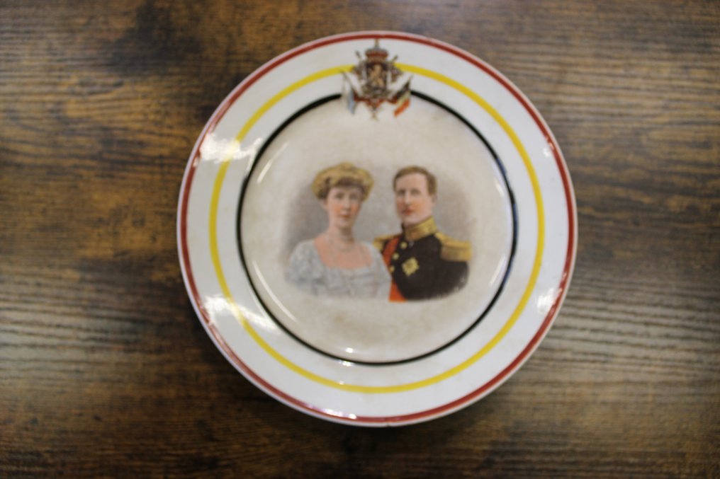 Nimy - 盘子 (2) - 米色陶 - 阿尔伯特与伊丽莎白的婚礼 #1.0