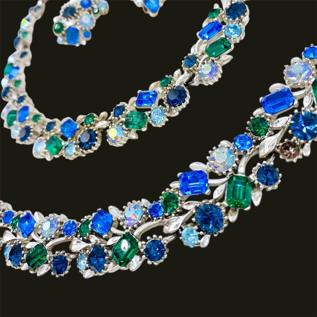 Other brand - „Lisner”, fémszerű ezüst színű, kék-zöld strasszkő. - 3 részes ékszerszett #1.0