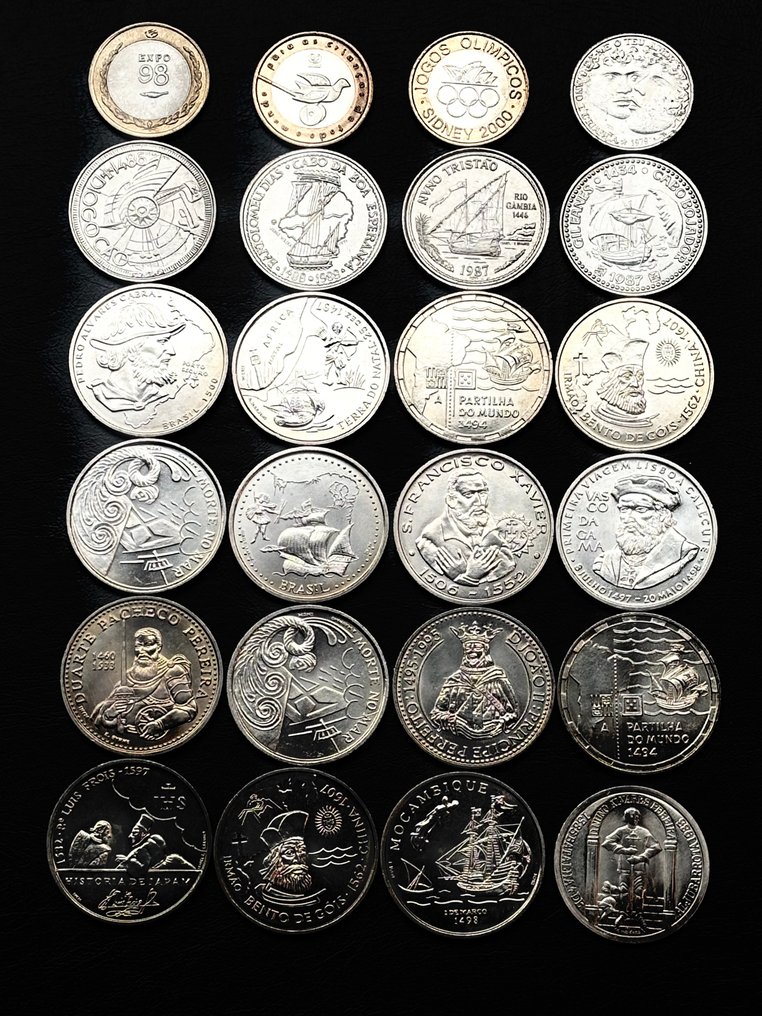 Portugal. 25, 100 e 200 Escudos - 24 Moedas (Zonder minimumprijs) #1.0