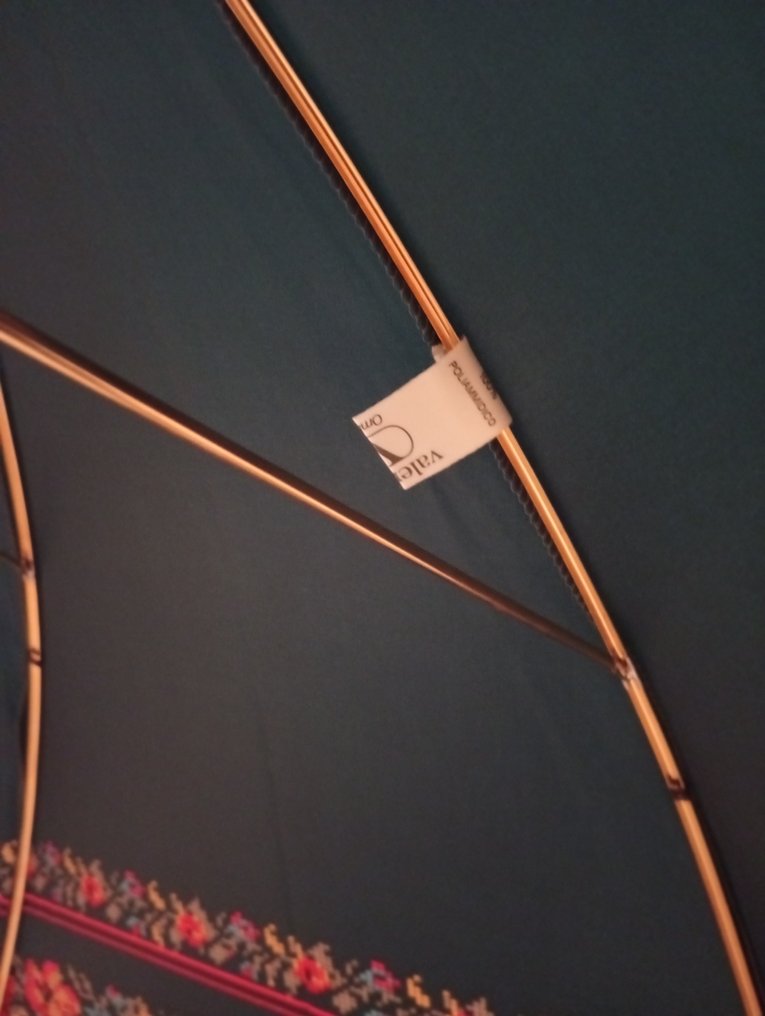 Valentino - Umbrella #4.3